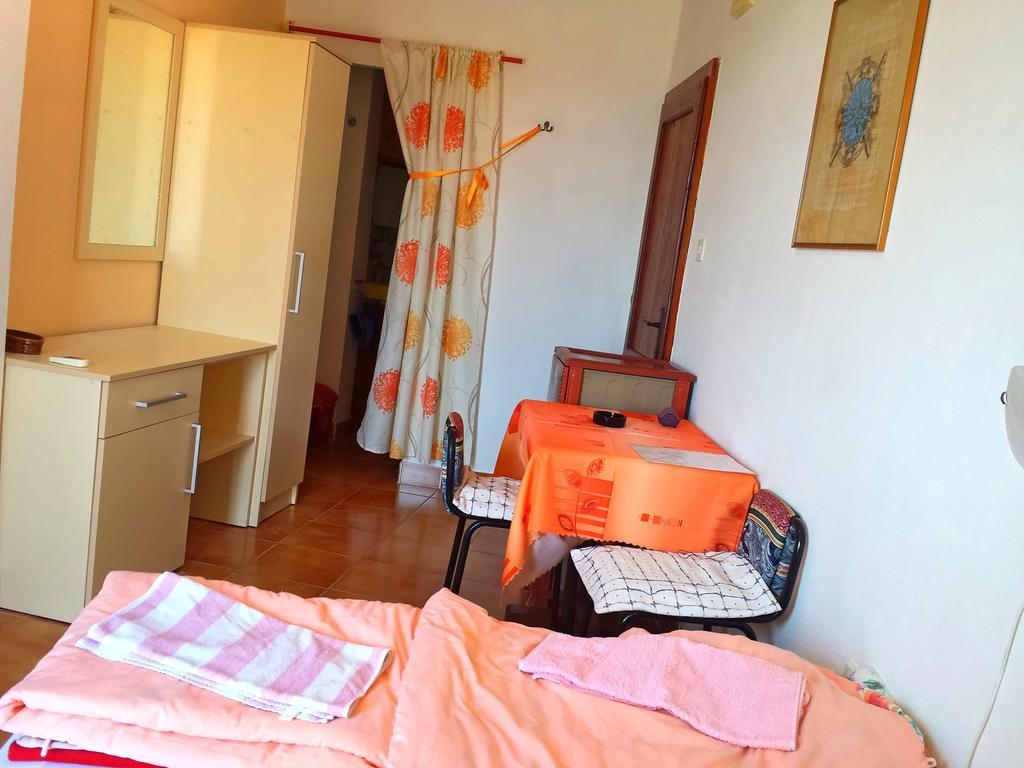 Apartments Prag Ulcinj Zimmer foto